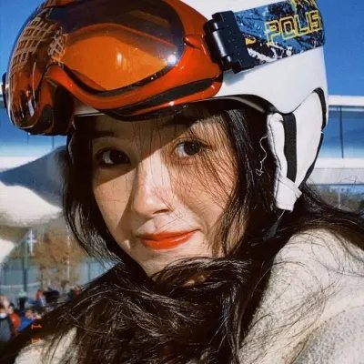 彩色中的黑白